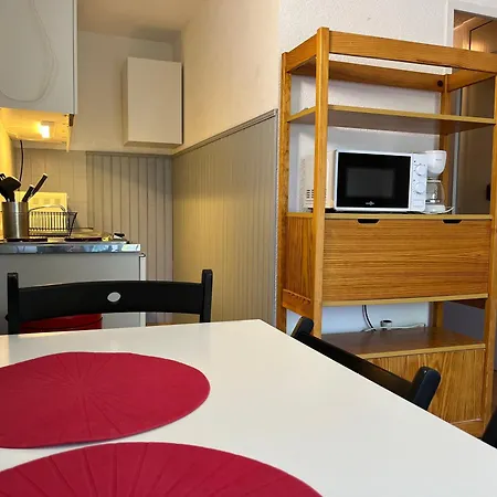 Charmant T2 à 200m de la télécabine avec balcon vue montagnes - FR-1-165A-82 Appartamento