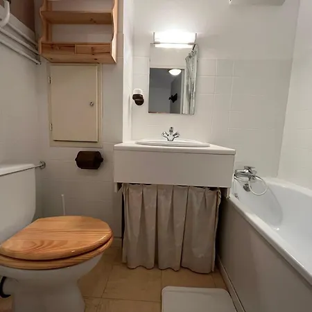 Charmant T2 A 200M De La Telecabine Avec Balcon Vue Montagnes - Fr-1-165A-82 Apartment *